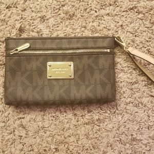 Michael Kors Wristlet